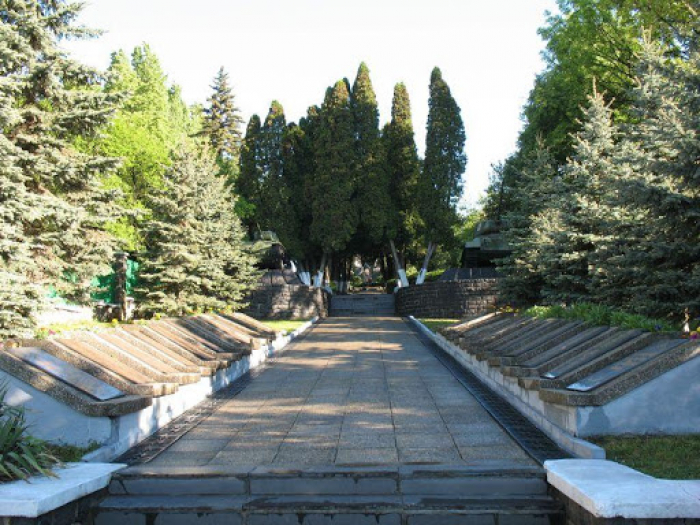 Понад 1000 вояків II світової війни поховані в Ужгороді на Пагорбі Слави