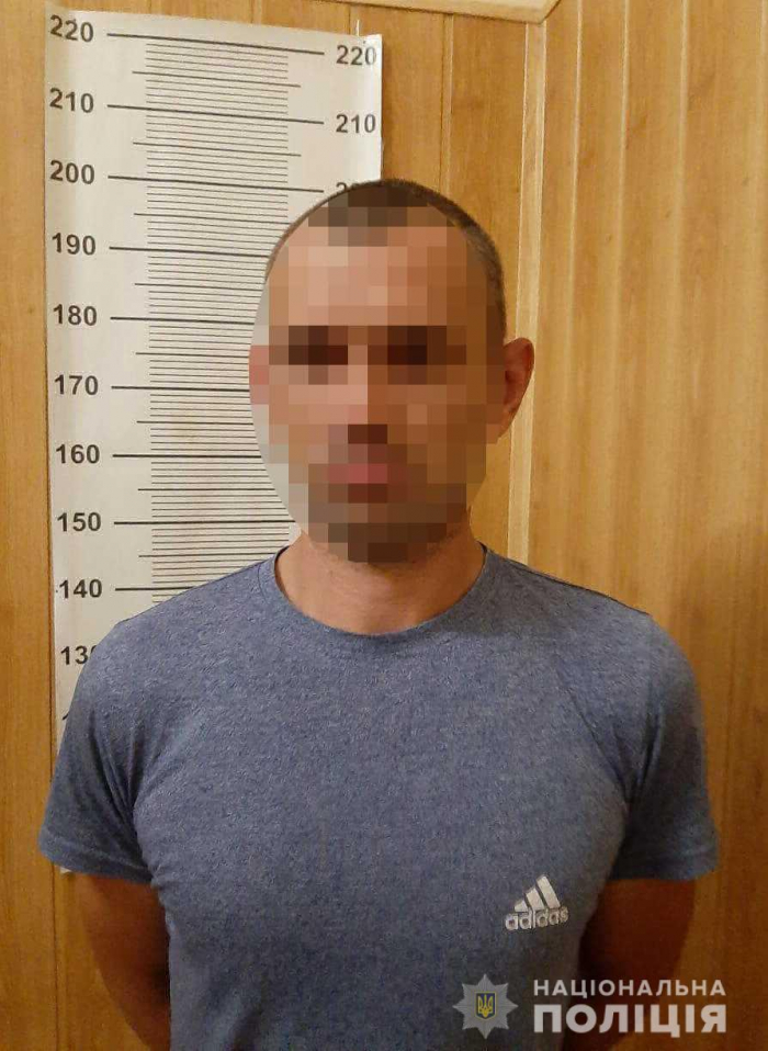 На Тячівщині поліція затримала чоловіка, підозрюваного у смертельному побитті односельця