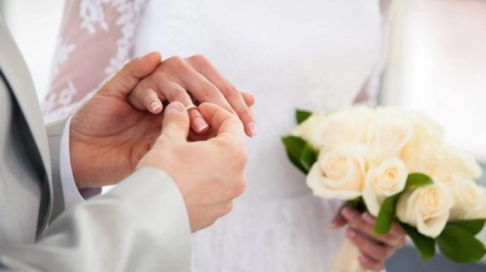 На Закарпатті наречені користуються послугою "Шлюб за добу"
