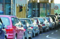 До уваги закарпатців, які тимчасово ввезли авто, але через карантині обмеження не змогли їх вчасно вивезти