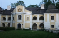 У Виноградові руйнується пам'ятка архітектури: містяни занепокоєні станом Палацу Перені 