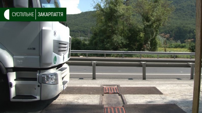 Водіїв вантажівок перевіряють на дотримання температурного режиму на дорогах Закарпаття