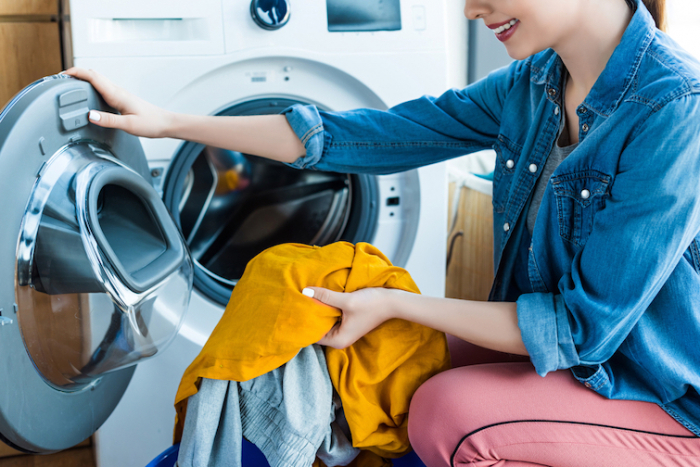 Як часто потрібно прати одяг? Гід по різних типах вбрання