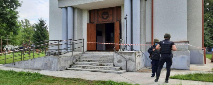 Три замінування на Закарпатті: у Солотвині шукають вибухівку в церкві (ФОТО, ВІДЕО)