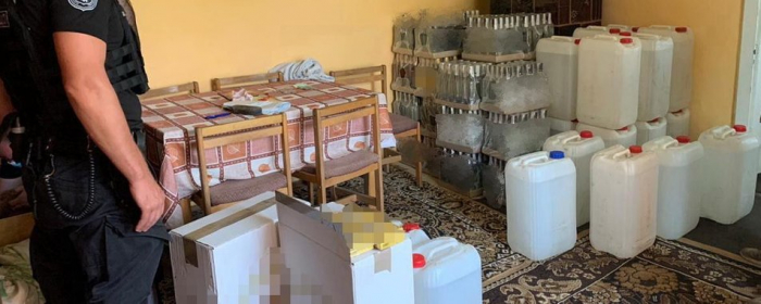 50-річного закарпатця затримали на збуті фальсифікованого алкоголю