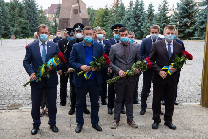 В Ужгороді відзначили 75-ту річницю закінчення Другої світової війни (ФОТО)