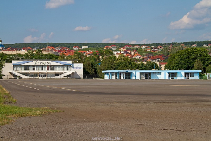 Україна і Словаччина підписали угоду, яка розблокує аеропорт "Ужгород"