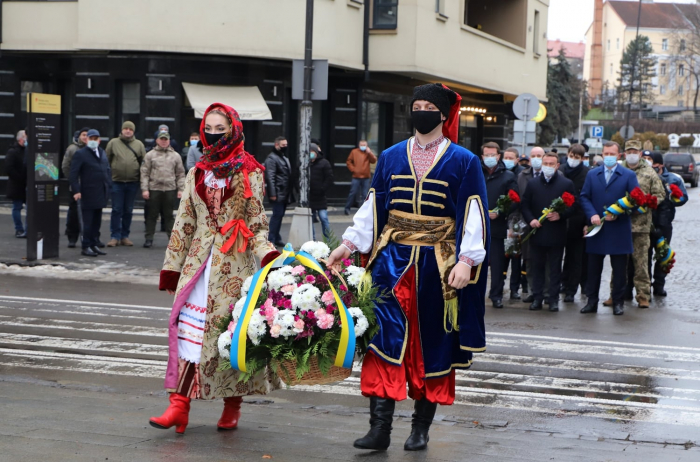 Урочистості з нагоди Дня Соборності України відбулися в Ужгороді (ФОТО)