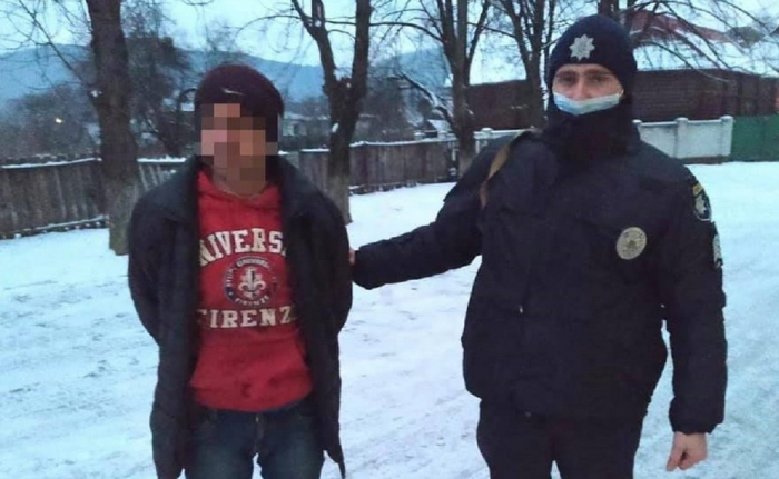Мешканець Свалявщини пограбував знайому у її власному будинку