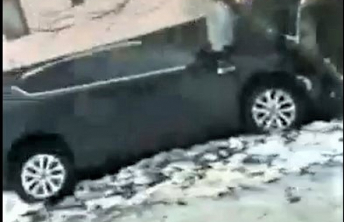 ДТП на Хустщині: автівка влетіла в дерево