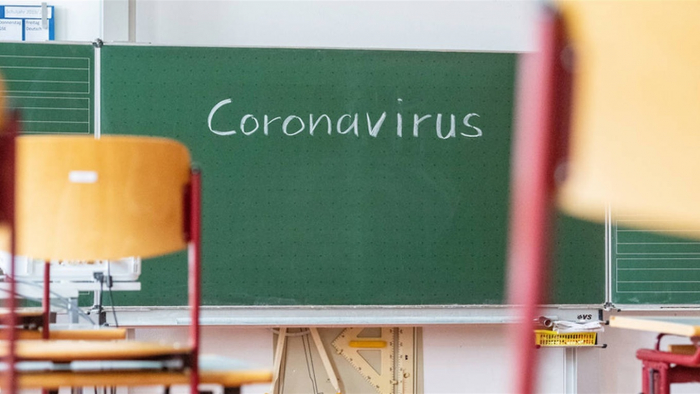 Осінні канікули у школах можуть продовжити до місяця через коронавірус