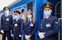 Маріуполь – Рахів: Укрзалізниця запускає потяг через усю країну