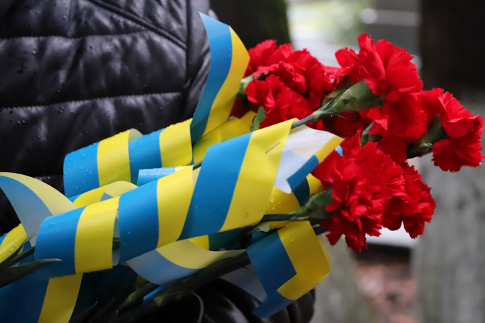 В Ужгороді до 30-ї річниці ЗСУ відбулося покладання квітів на Пагорбі Слави (ФОТО)