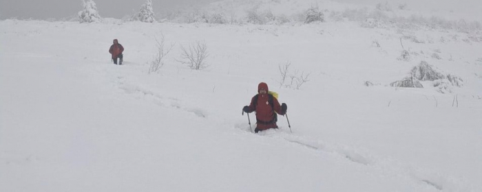Заблукалого в горах Закарпаття чоловіка знайшли мертвим за 200 метрів від снігохода