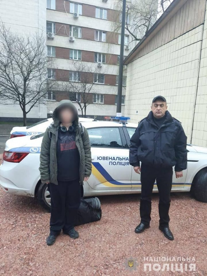 Закарпатські поліцейські встановили місце перебування неповнолітньої, яка зникла напередодні