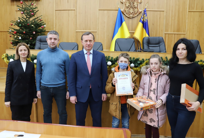 В Ужгороді нагородили переможців двох творчих конкурсів