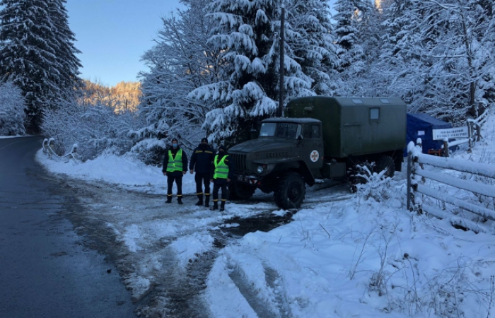 На Карпатських перевалах відкрили пункти обігріву (ФОТО)