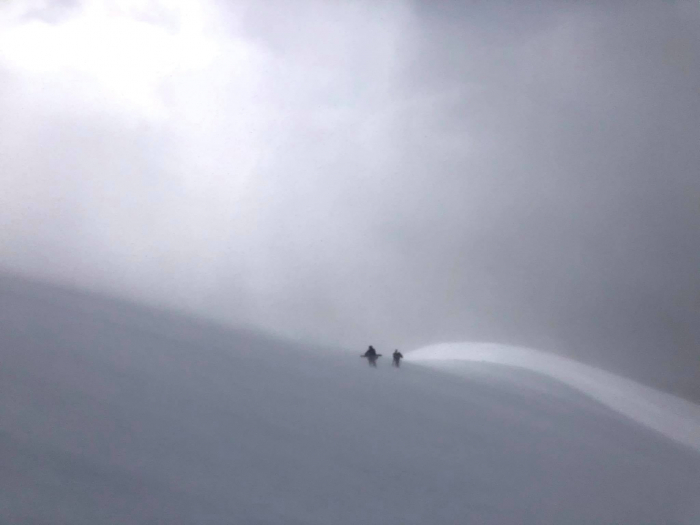 Розповідь сноубордиста: "Я підняв очі й зрозумів, що лишився на вершині сам. Мене не почули, і не почекали" 