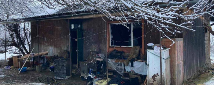 Пожежа в житловому будинку на Закарпатті: причину та збитки встановлюють

