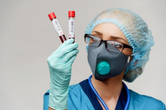 За добу COVID-19 діагностували у 614 закарпатців, 14 померли