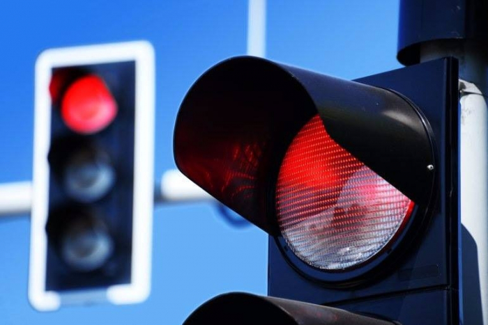 Минулого тижня на Закарпатті покарали 48 водіїв за проїзд на "червоне"