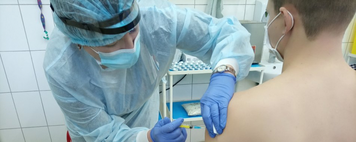 60 працівників райлікарні в Мукачеві отримали вакцини від COVID-19
