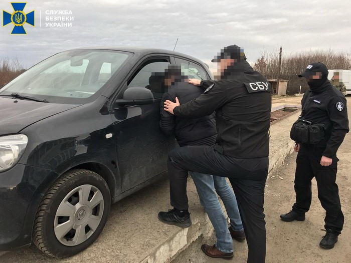 Затриманого СБУ контрабандиста героїну до Євросоюзу засуджено до 9 років ув’язнення