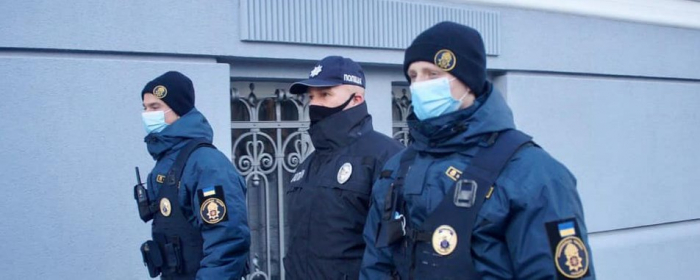 У Мукачеві вулиці патрулюють поліцейські з нацгвардією
