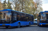 Ужгород карантинний: курсують спецперевезення, установи чи організації можуть укласти угоду з транспортними підприємствами