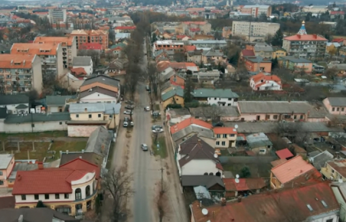 Відео дня: панорама вулиці Руської в Ужгороді з висоти
