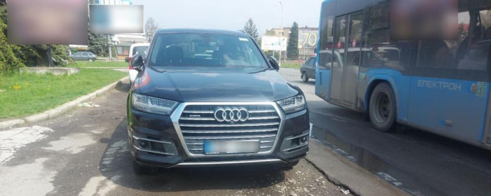 Викрадений у Чехії: в Ужгороді виявили автомобіль, який розшукував Інтерпол