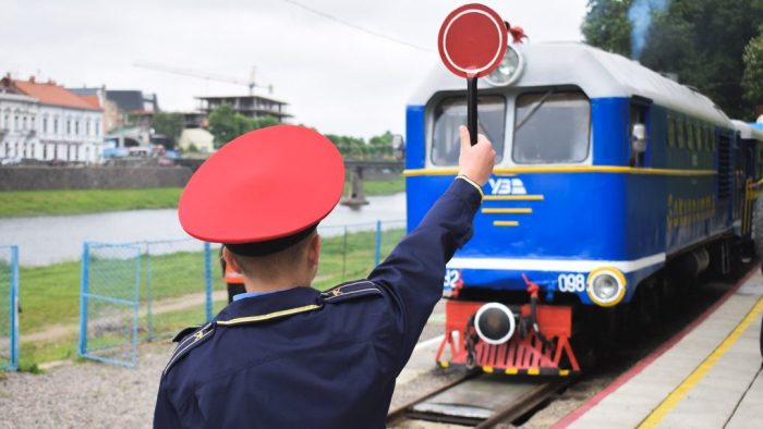 Понад 1000 людей проїхалися на дитячій Ужгородській залізниці за два дні (ВІДЕО)