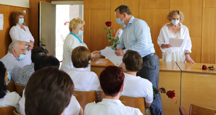 В Ужгороді медиків привітали із професійним святом
