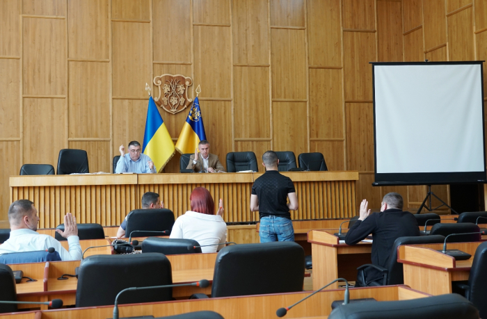 Засідання адміністративної комісії в Ужгороді: порушники сплатять штрафи