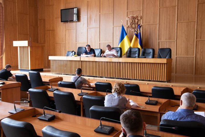 Засідання адмінкомісії в Ужгородській міськраді: розглянули понад два десятки протоколів