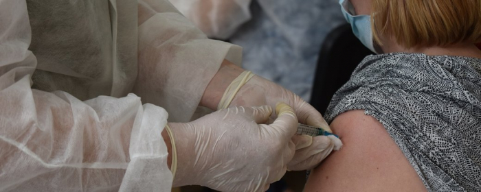 За минулу добу на Закарпатті від COVID-19 вакцинували понад 800 людей