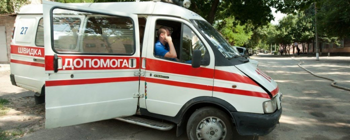 На Закарпатті невідомі обкидали камінням автомобіль швидкої допомоги