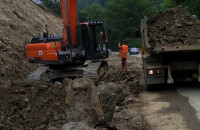 Ремонт ділянки Н-09 Мукачево – Рахів – Івано-Франківськ – Львів: мурують підпірні стінки