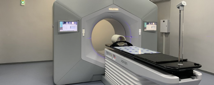 В Закарпатському протипухлинному центрі з'явився лінійний прискорювач для лікування онкохворих