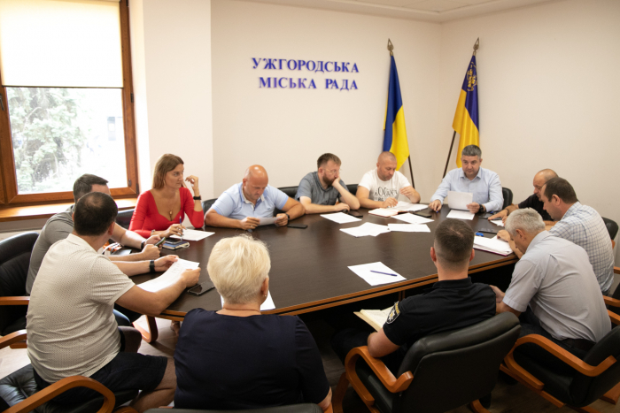 В Ужгороді засідання комісії з безпеки дорожнього руху та координації роботи автотранспорту 