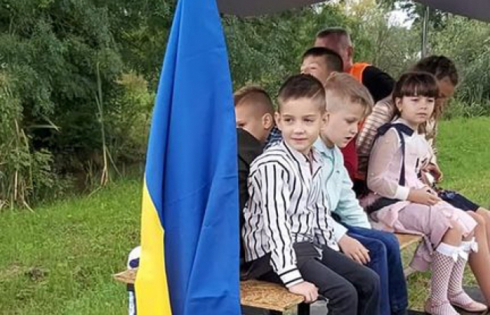 В Ужгороді кататимуть на електро-дрензині, гроші віддадуть на Анцю Кушницьку