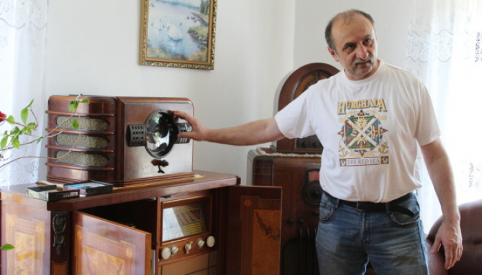 Колекціонер радіотехніки відкриває музей для меломанів на Закарпатті
