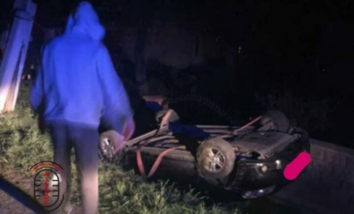 На Тячівщині автомобіль перекинувся на дах