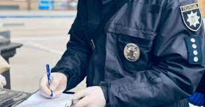 Поліцейські продовжують стежити за дотриманням карантинних норм в Закарпатті