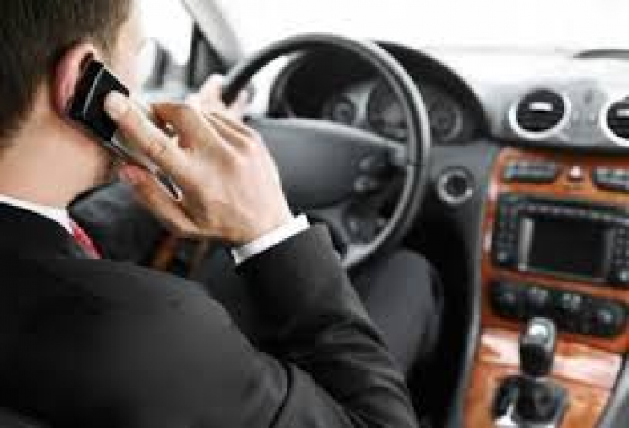 Від початку на Закарпатті притягнули до відповідальності 587 водіїв, що розмовляли телефоном за кермом