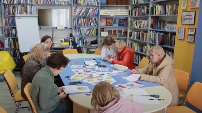 В Ужгороді бібліотека проводить терапевтичні й антистресові заходи (ВІДЕО)