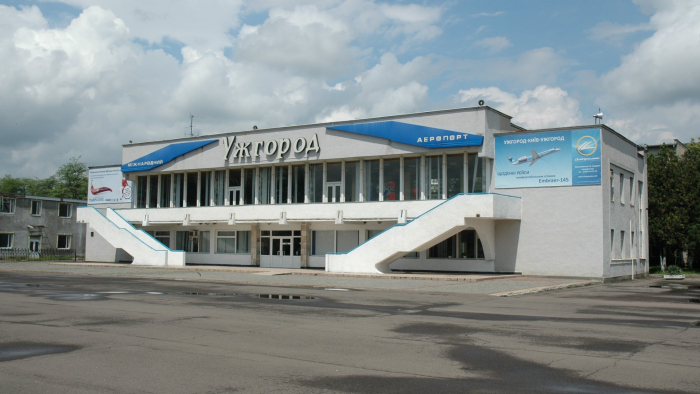 Спеціальна комісія вивчить стан діяльності аеропорту «Ужгород»