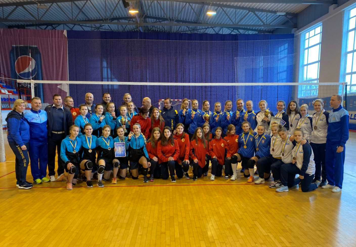 Закарпатські волейболістки – срібні призерки чемпіонату України