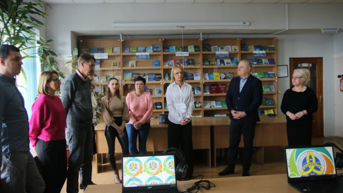 Коворкінг для ВПО створили на базі бібліотеки Ужгородського національного університету (ВІДЕО)