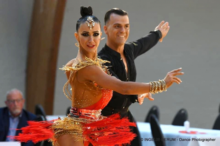 Дует «Грація» з Ужгорода став срібним призером чемпіонату світу з танцювального спорту 